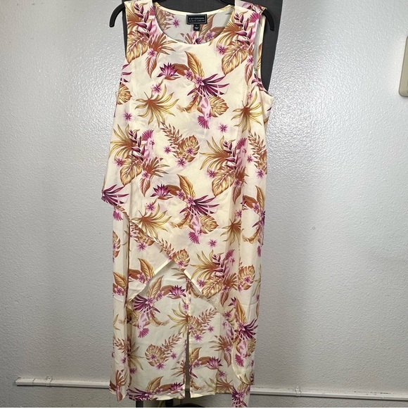 G by Giuliana Asymmetrical Floral Top Size L - Picture 1 of 5